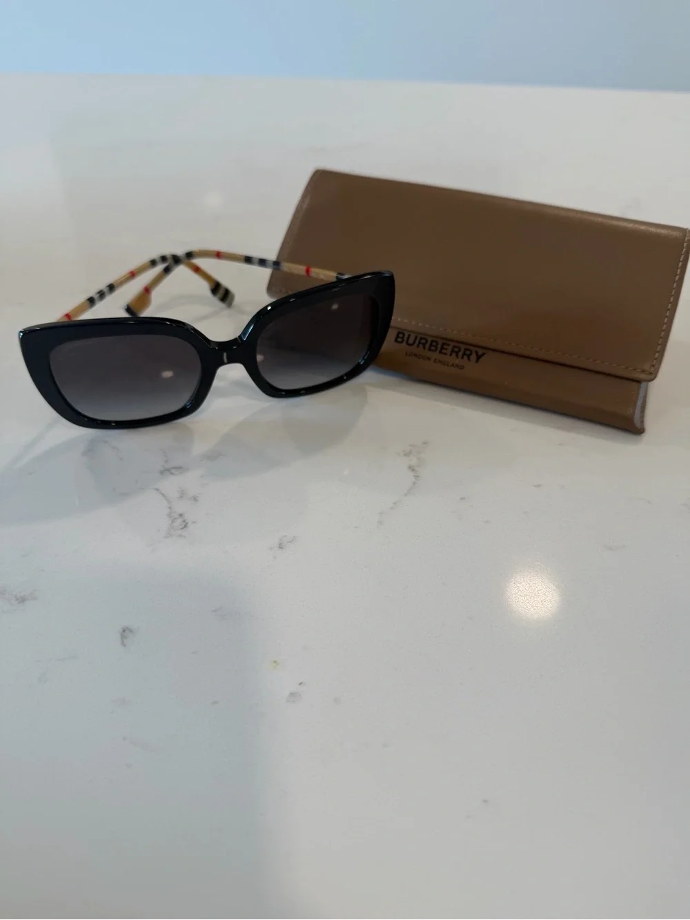 Burberry Black Cat-Eye Sunglasses with Check-Pattern Temples (BE4323 CAROLL)